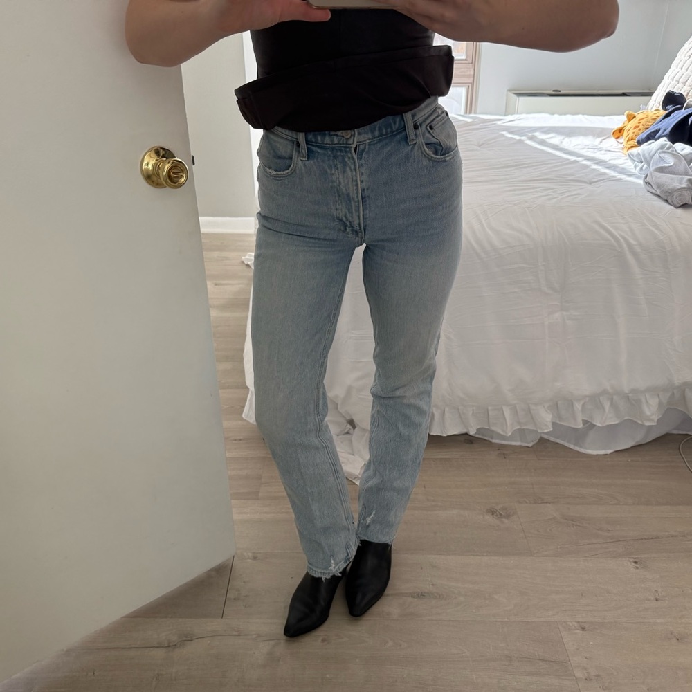 Abercrombie & Fitch Light Wash High Rise 90s Straight Leg Jeans